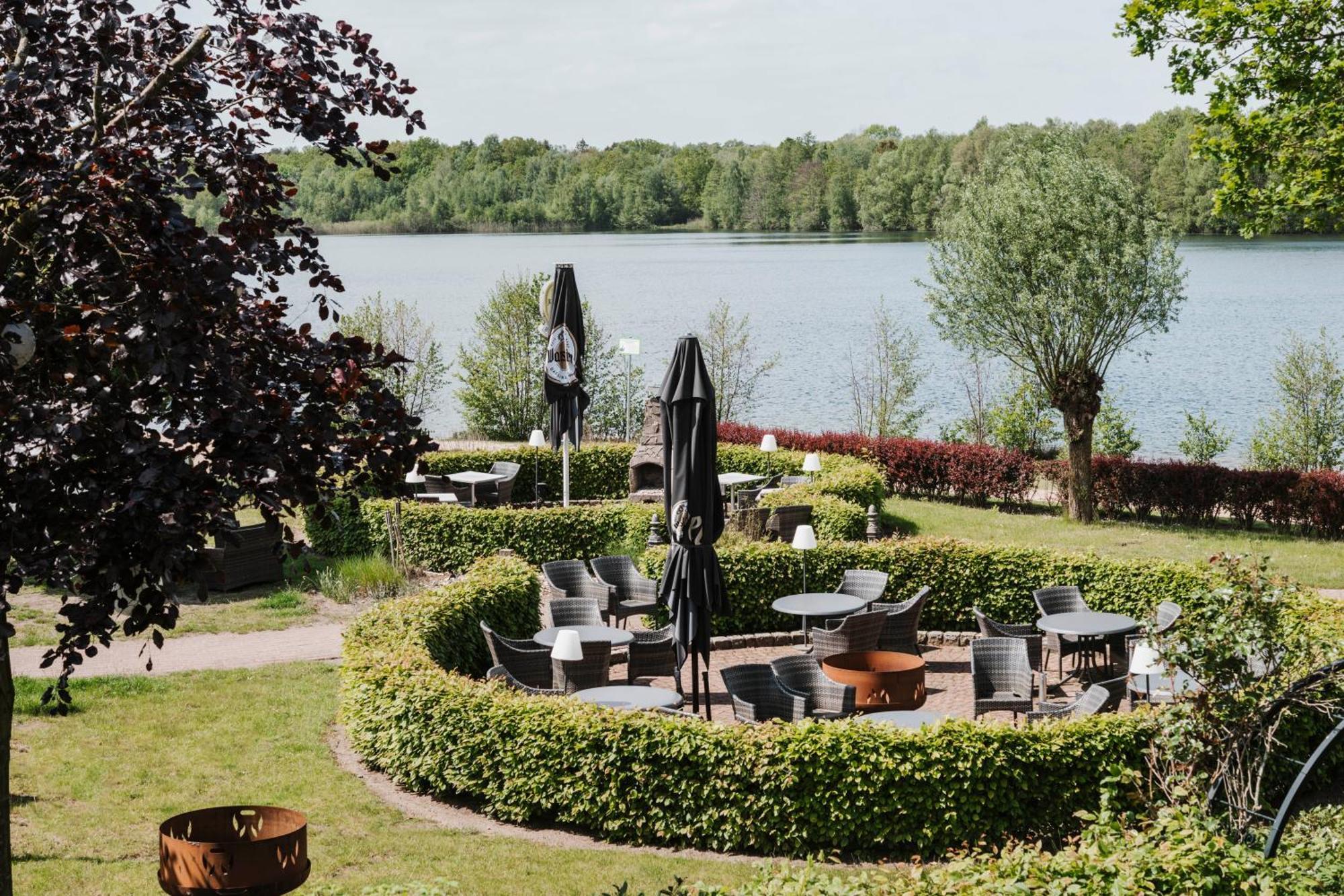 Appartementhotel Seeblick Гронау Экстерьер фото
