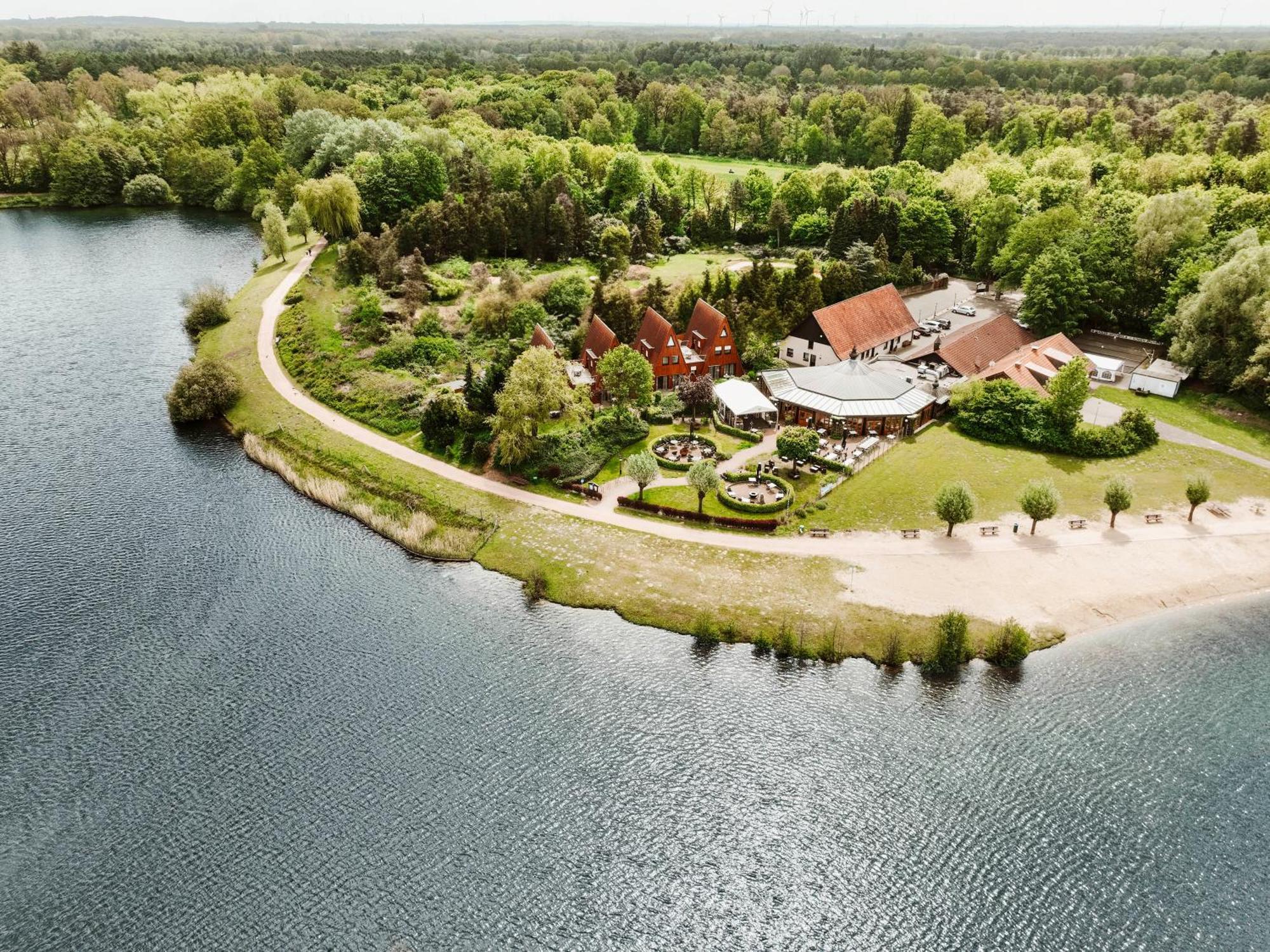 Appartementhotel Seeblick Гронау Экстерьер фото
